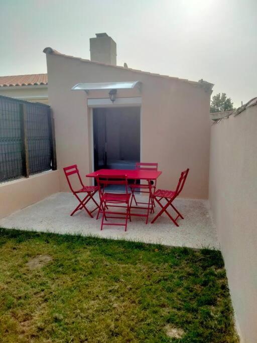 Maison Independante 35M² Classee Proche D'Ylium. Olonne-sur-Mer Luaran gambar